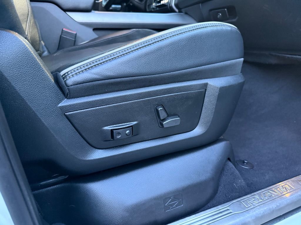 Used 2021 RAM 3500 Laramie image 19