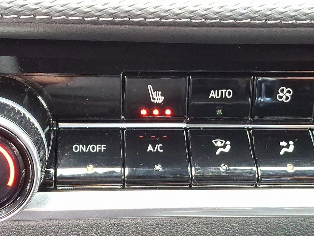 Used 2026 Chevrolet Equinox LT w/ Convenience Package II image 29