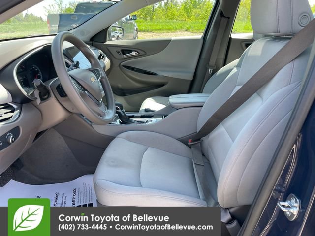Used 2025 Chevrolet Malibu LT FWD image 17
