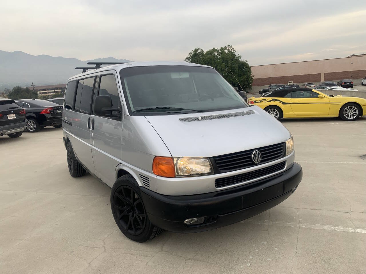 Used 2003 Volkswagen Eurovan MV FWD image 5