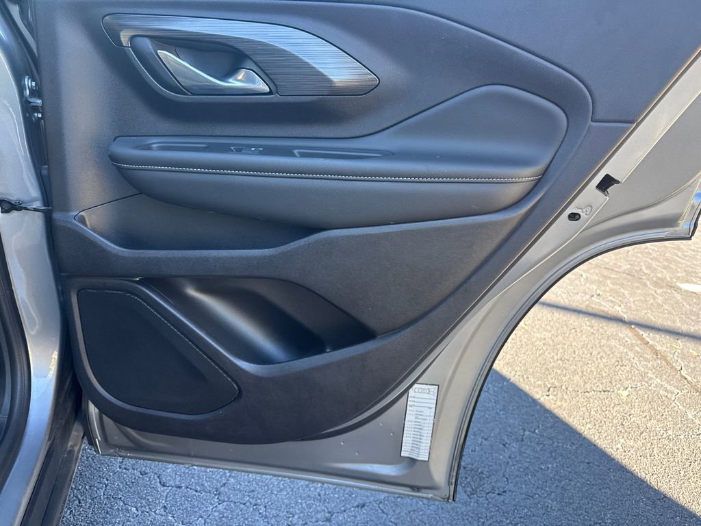 Certified 2024 GMC Terrain SLT image 16