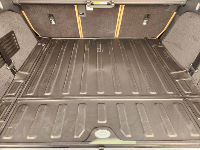 New 2026 Land Rover Discovery Limited Edition image 21