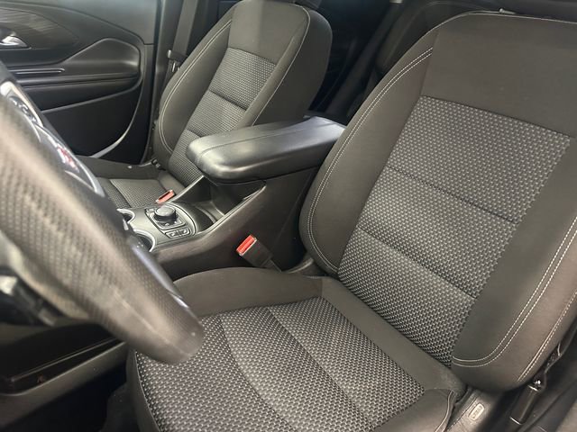 Used 2022 GMC Terrain SLE w/ Driver Convenience Package AWD/4WD image 9