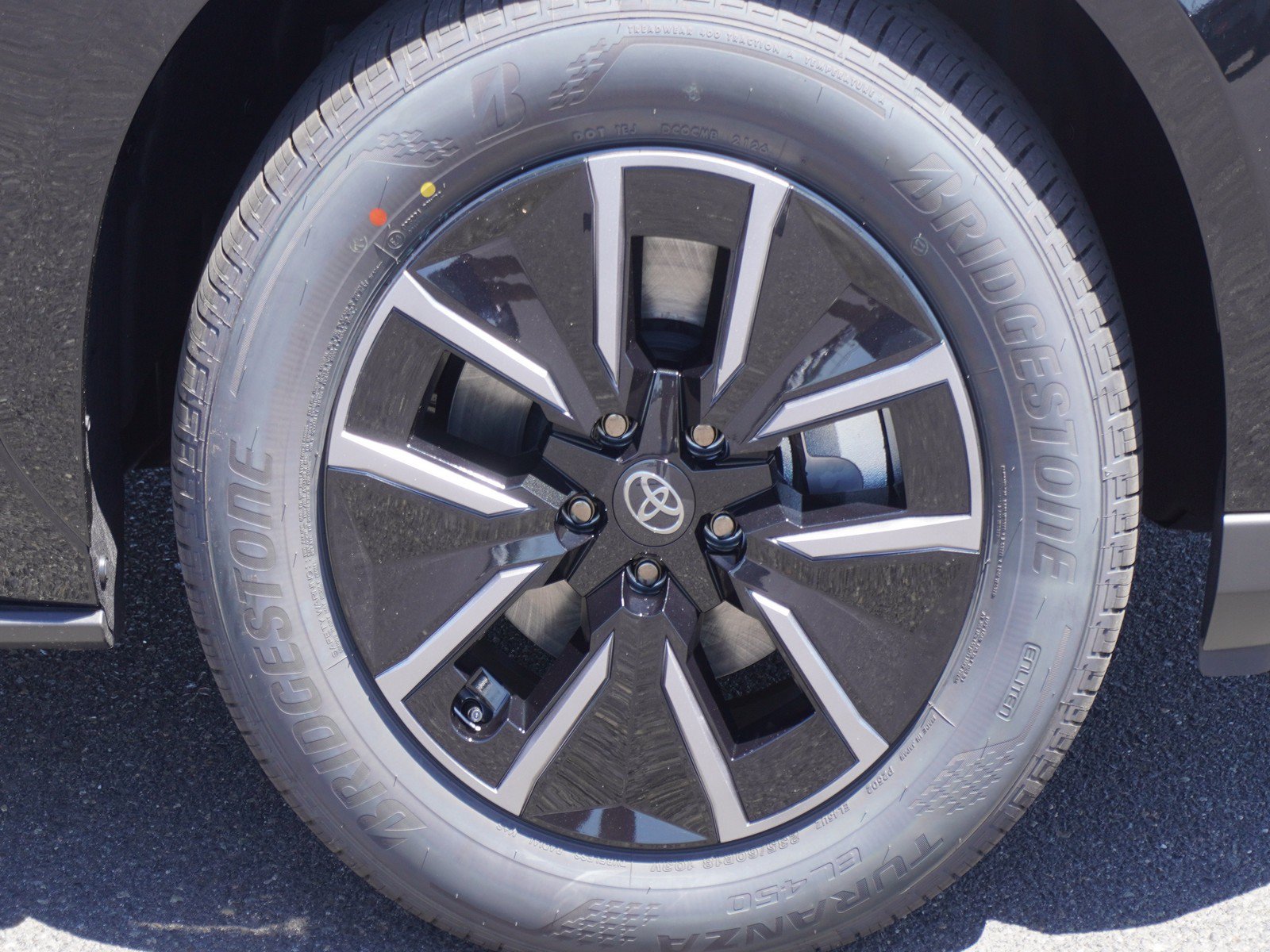 New 2026 Toyota bZ FWD image 5