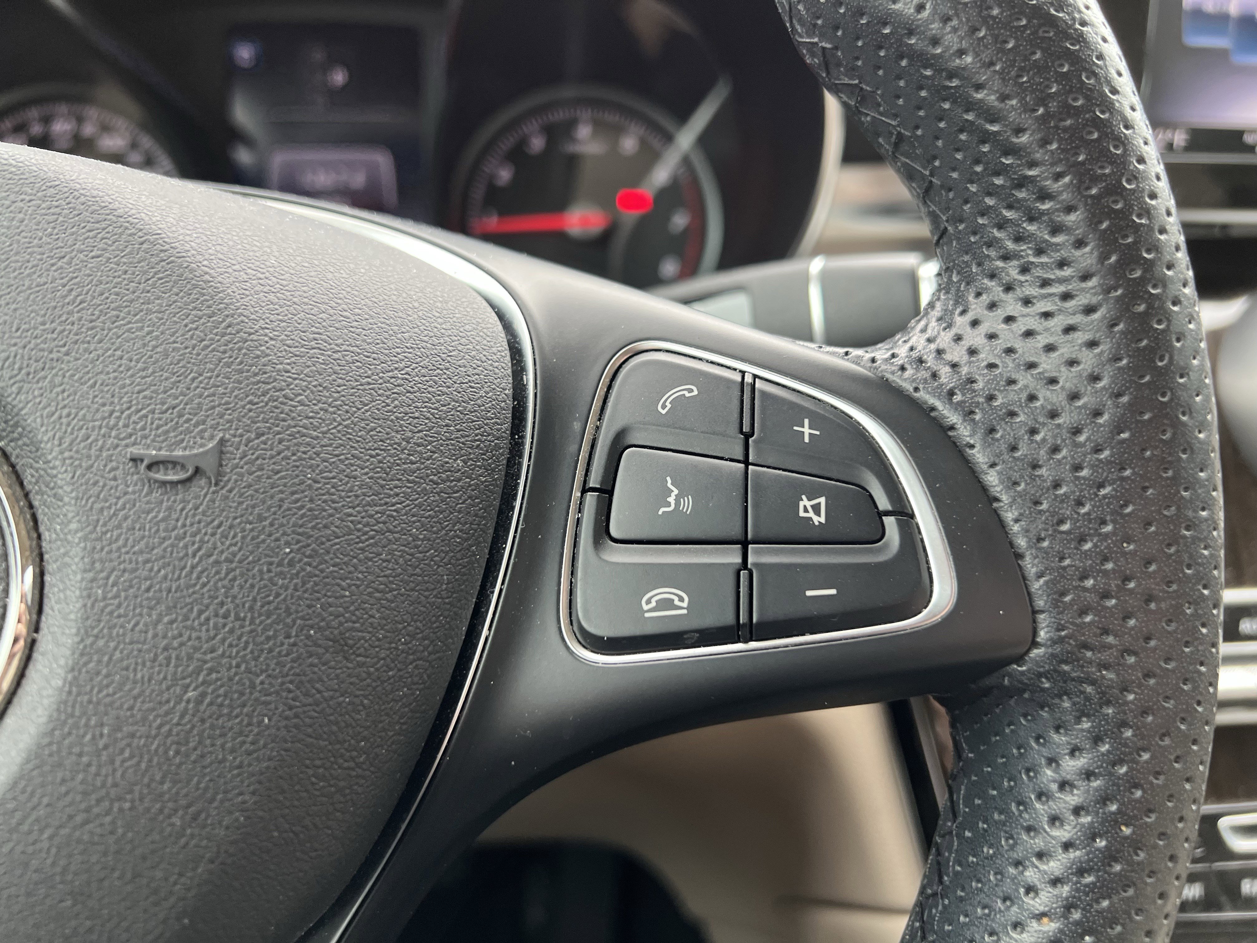 Used 2019 Mercedes-Benz GLC 300 image 20