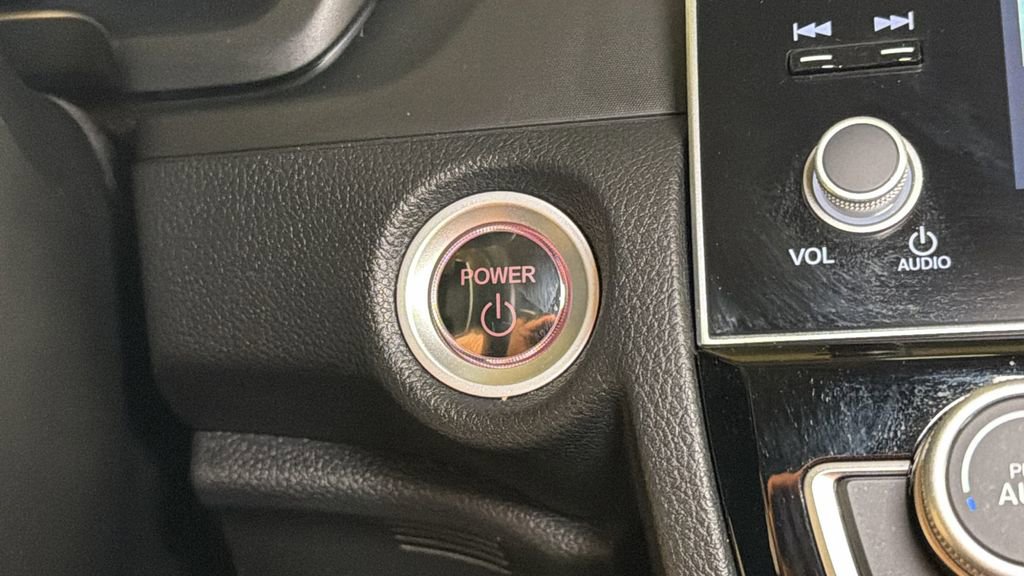 Used 2019 Honda Insight Touring image 30