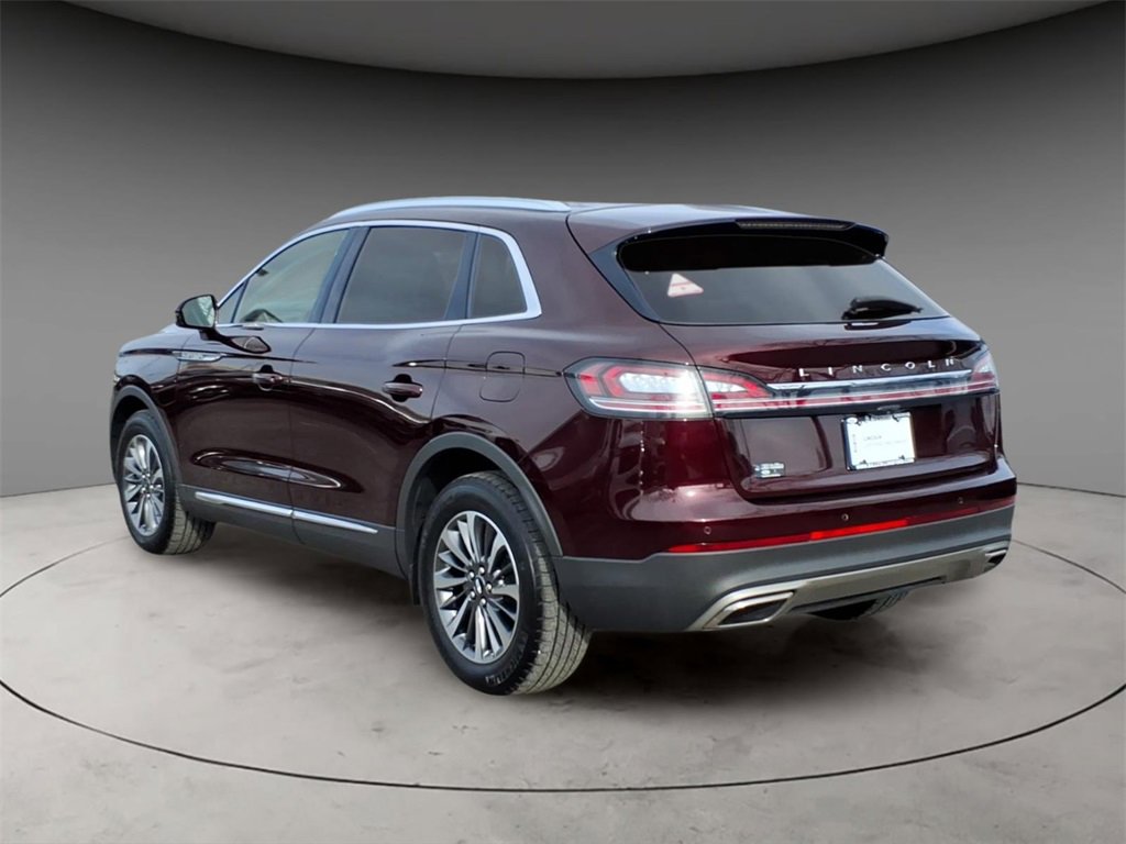 Certified 2023 Lincoln Nautilus AWD image 3