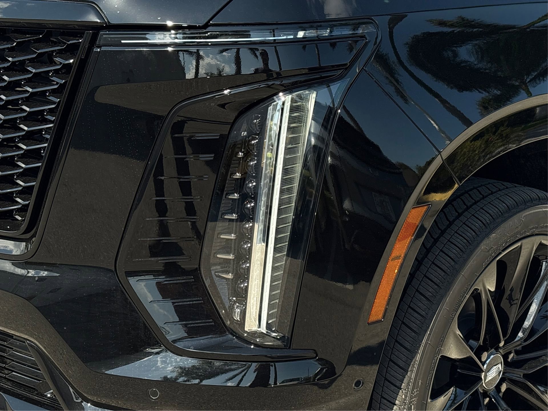 New 2026 Cadillac Escalade ESV Platinum Sport w/ LPO, ONYX Package image 14