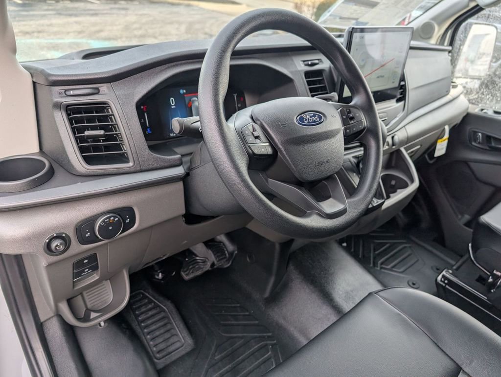 New 2026 Ford Transit 250 148 Medium Roof w/ Load Area Protection Package RWD image 18