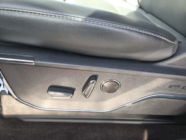 Used 2021 Ford F150 Lariat w/ Equipment Group 502A High image 19