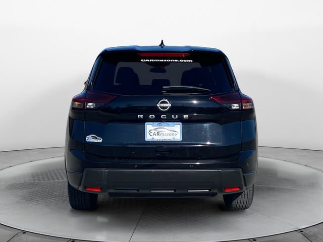 Used 2024 Nissan Rogue S image 4