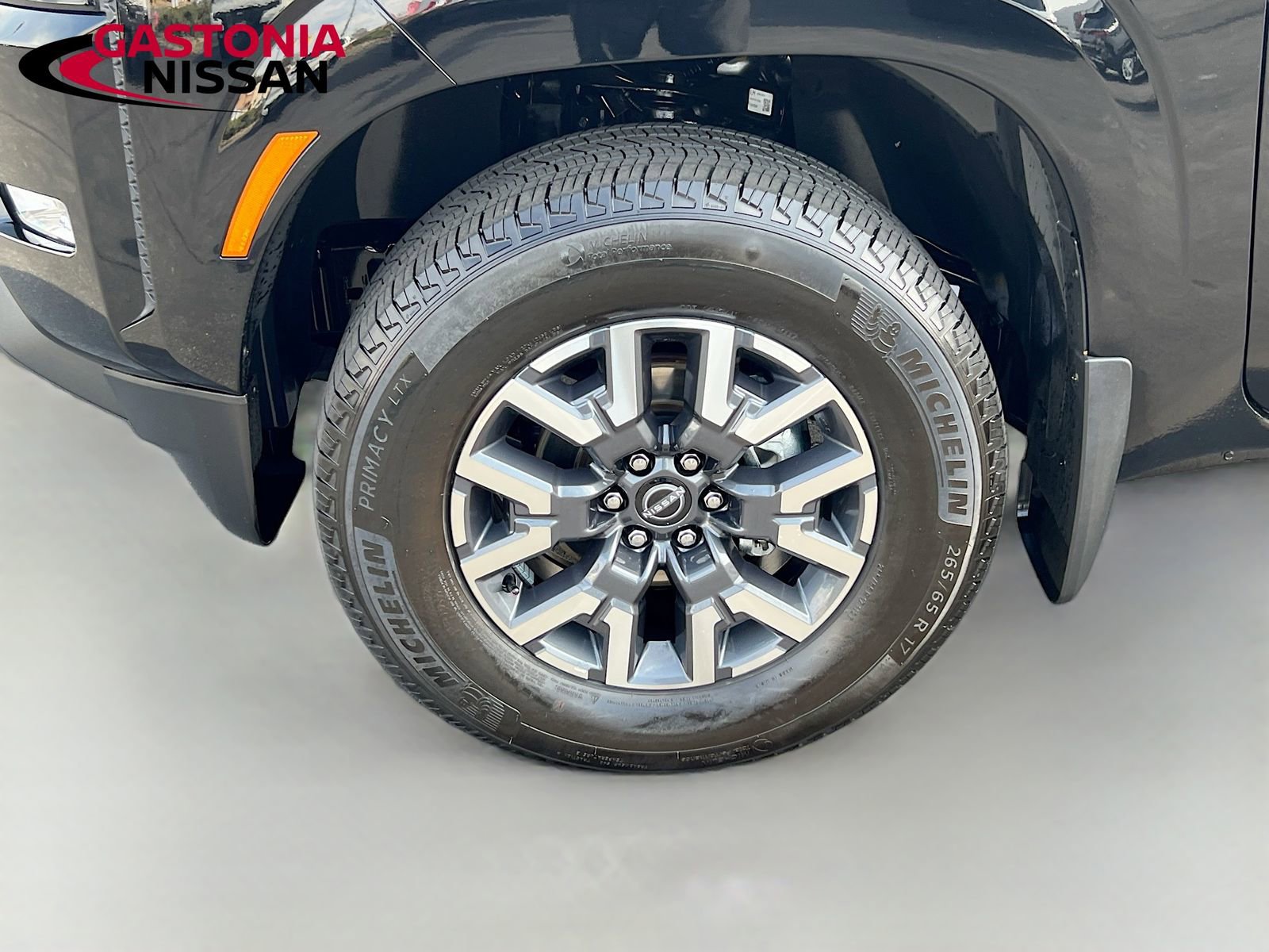 Used 2024 Nissan Frontier SL w/ Technology Package image 39