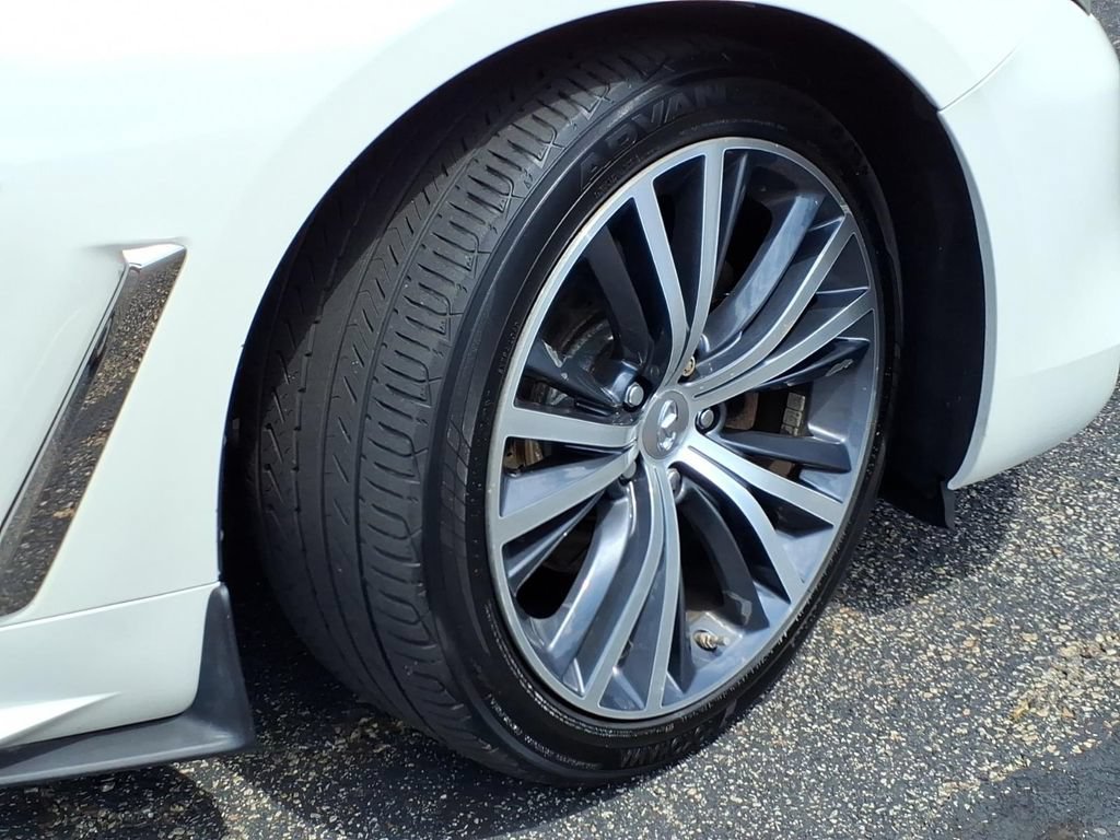 Used 2017 INFINITI Q60 3.0t AWD/4WD image 8