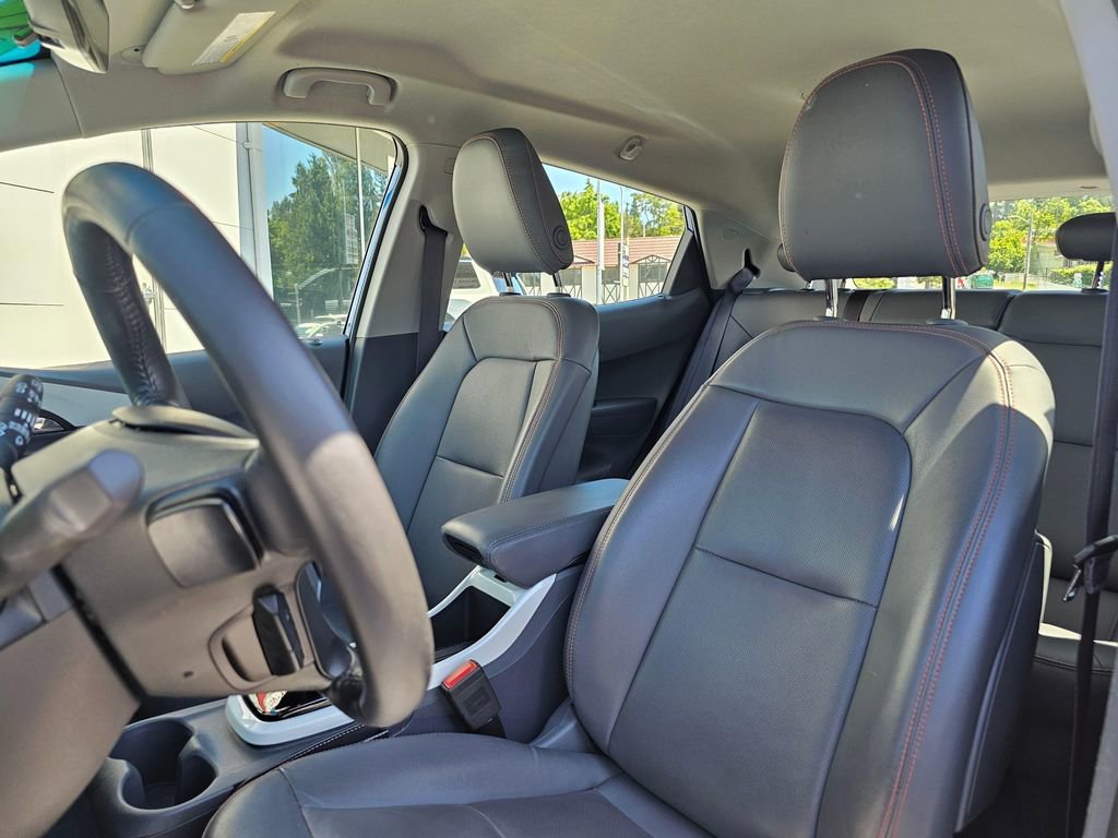 Used 2017 Chevrolet Bolt Premier w/ Driver Confidence II Package FWD image 20