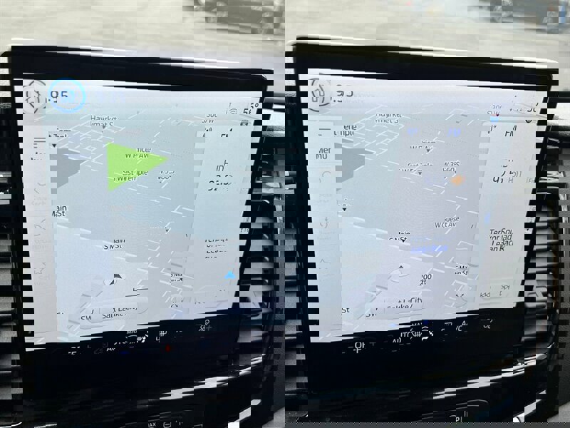 Used 2024 Ford Transit 350 XLT image 28