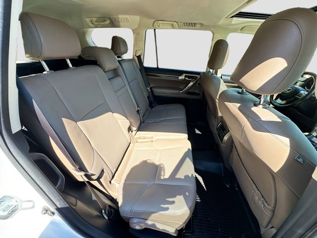 Used 2020 Lexus GX 460 Luxury image 29