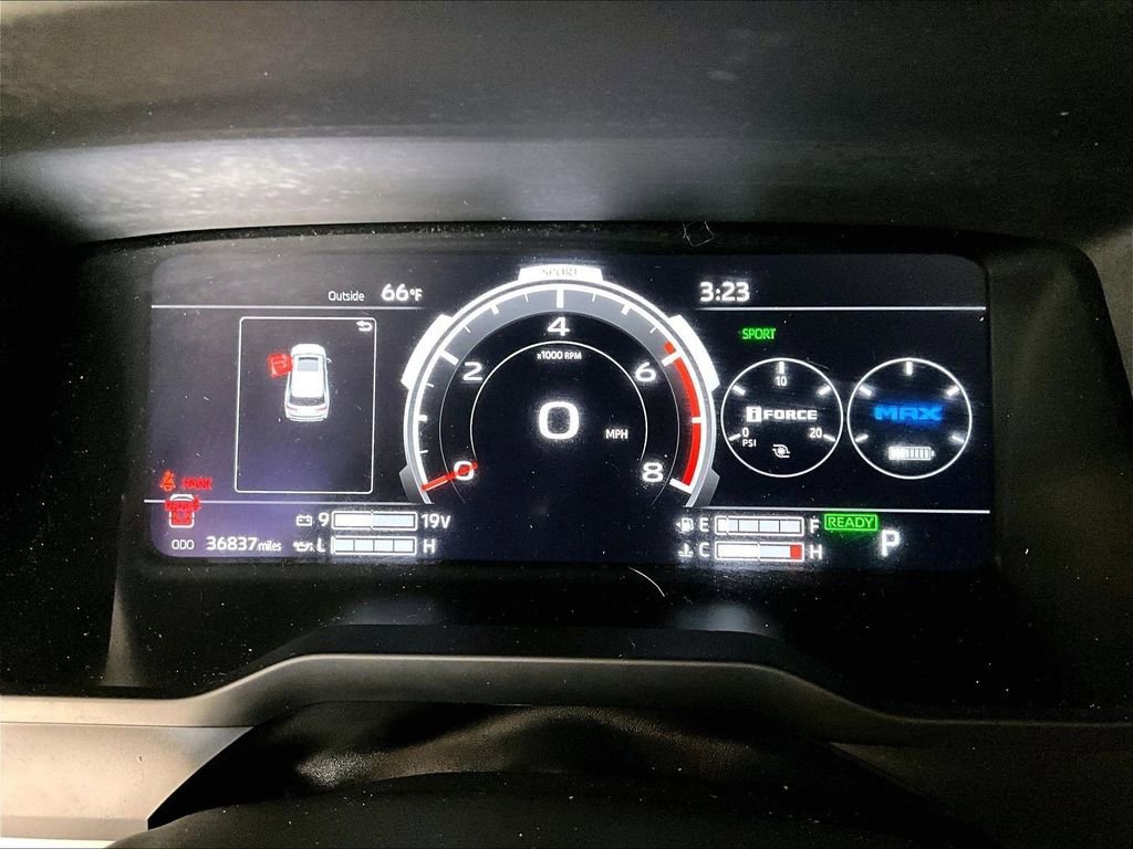 Used 2024 Toyota Sequoia Capstone AWD/4WD image 26