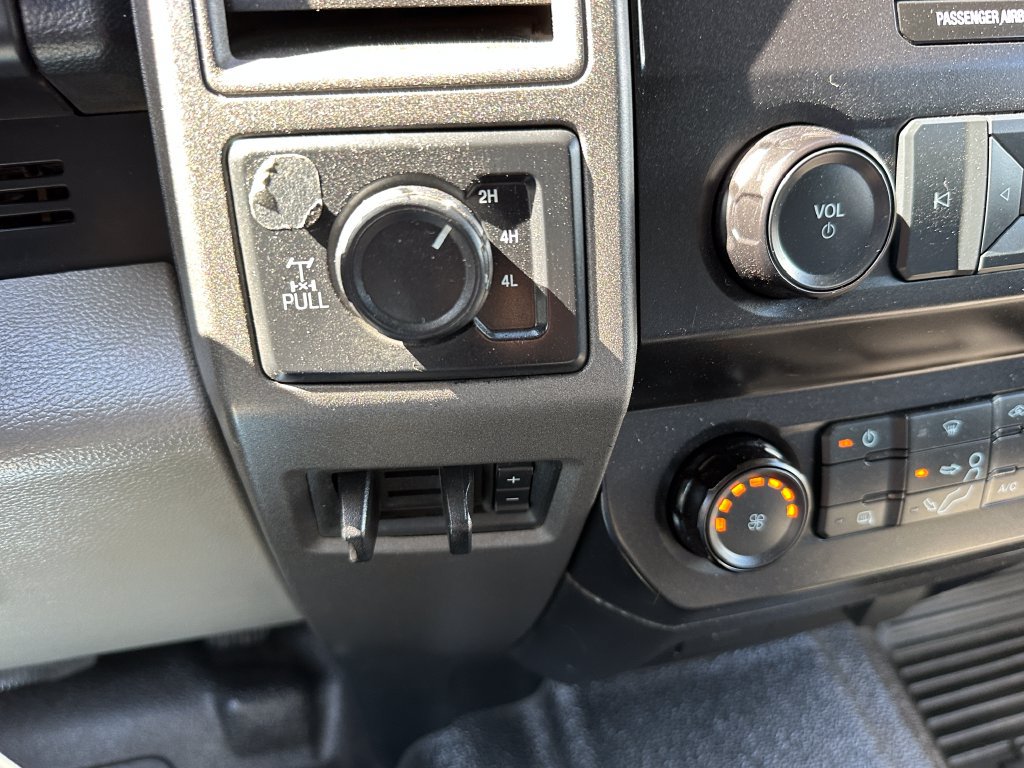 Used 2020 Ford F250 XL w/ Power Equipment Group AWD/4WD image 28