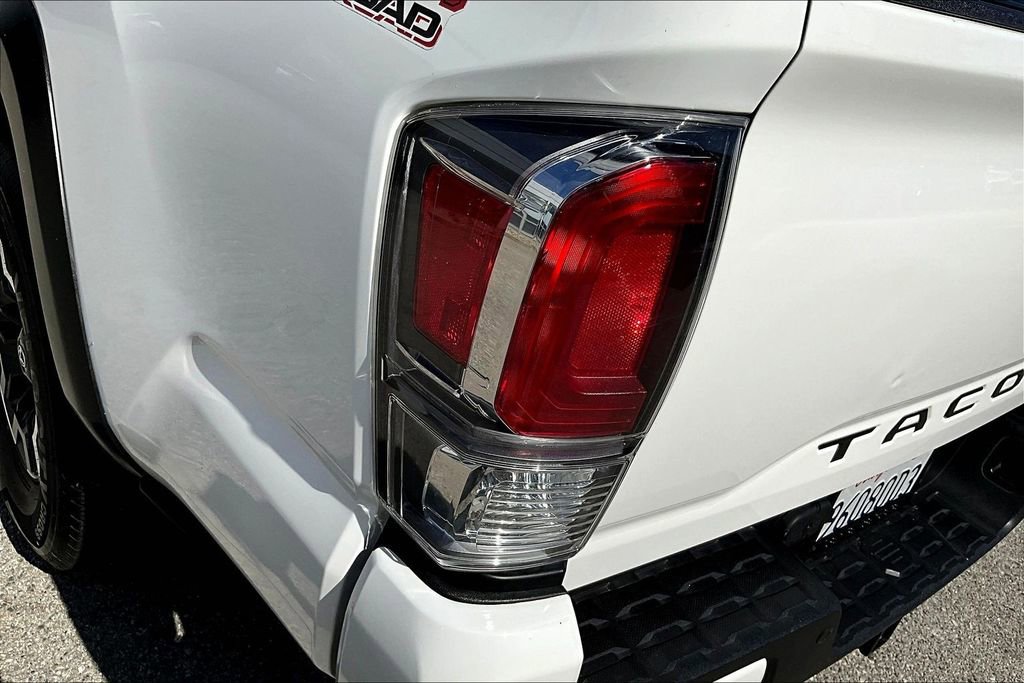 Used 2021 Toyota Tacoma TRD Off-Road w/ Technology Package image 24