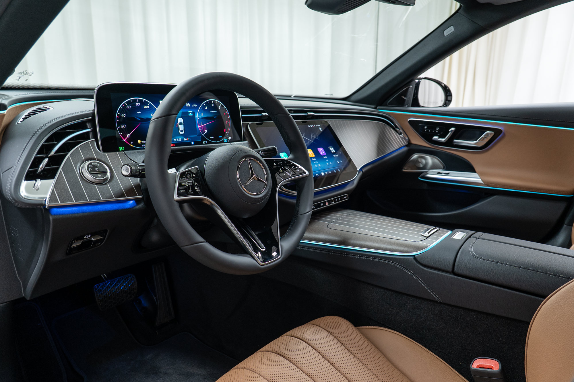 New 2026 Mercedes-Benz E 450 4MATIC Sedan image 12
