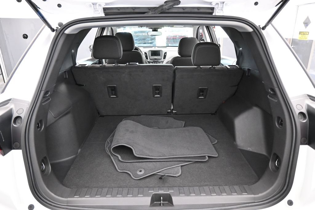 Used 2023 Chevrolet Equinox LS FWD image 39