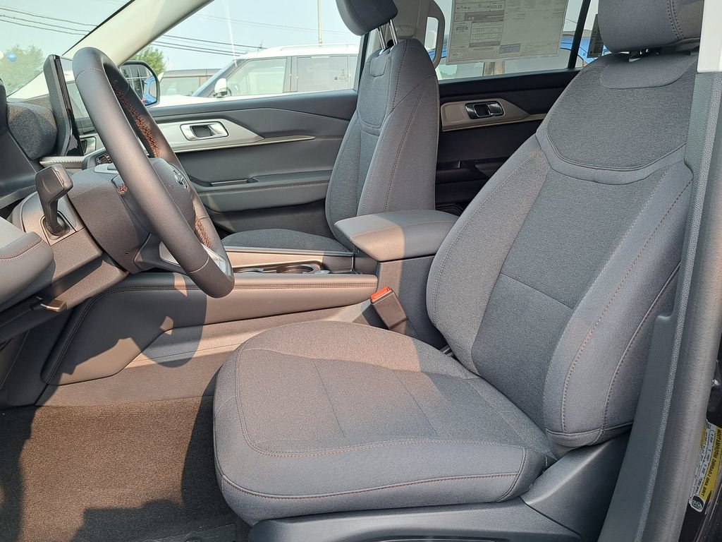 New 2026 Ford Explorer Active RWD image 13