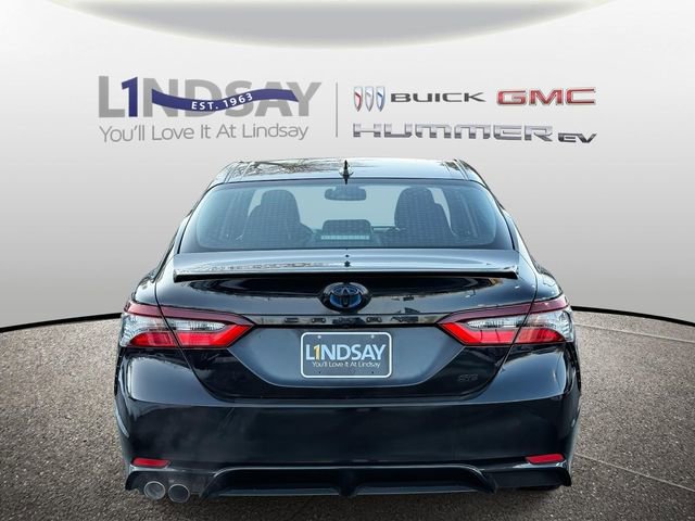 Used 2024 Toyota Camry SE w/ Convenience Package image 3