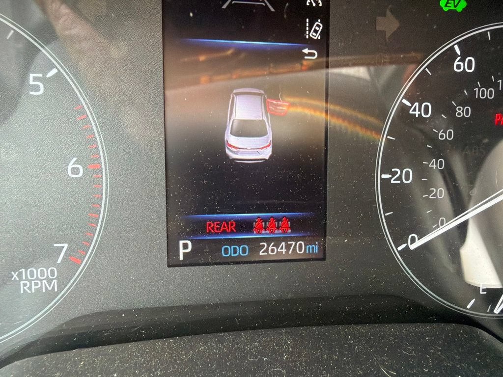 Used 2025 Toyota Corolla LE FWD image 18