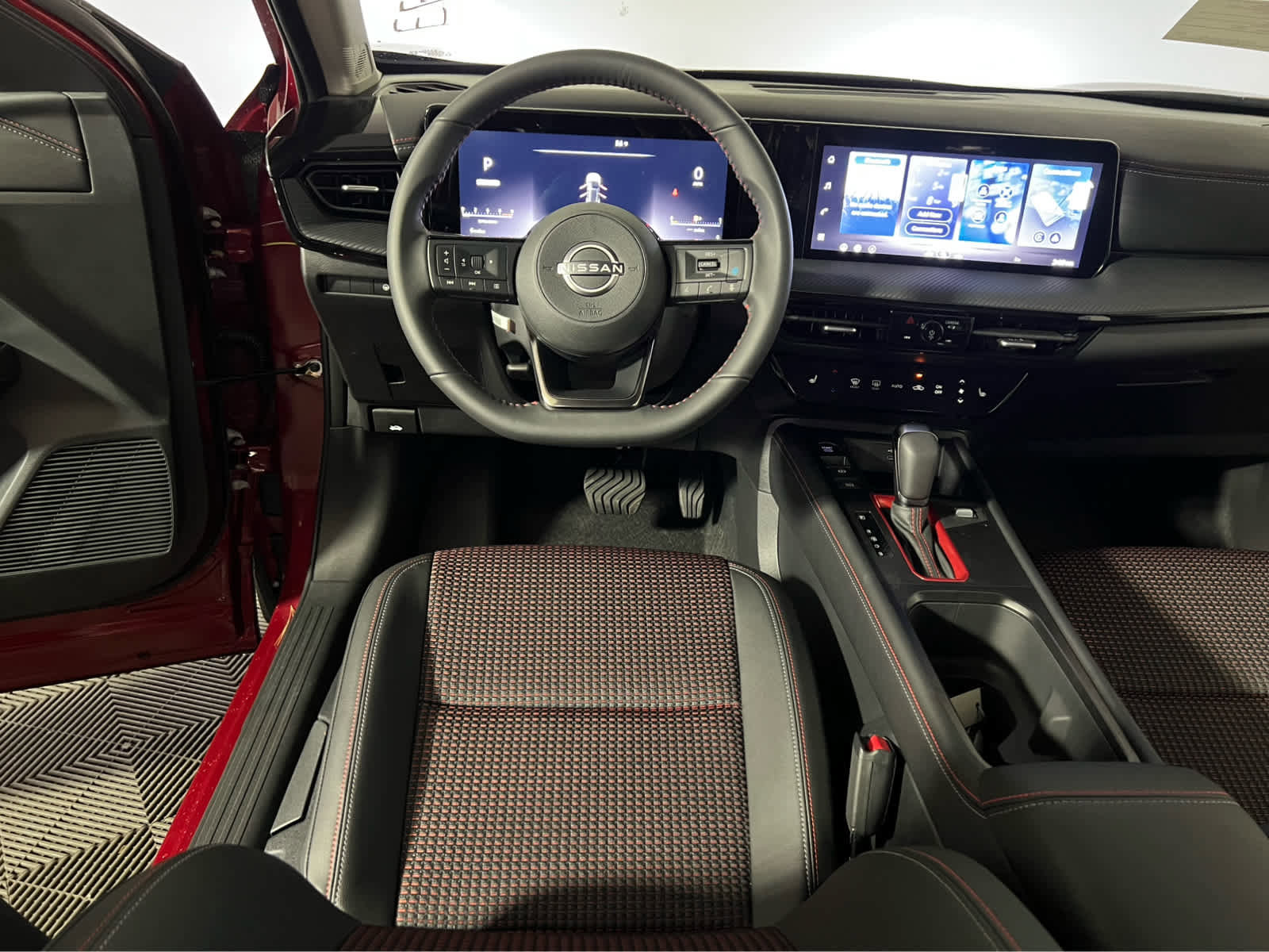 New 2026 Nissan Kicks SR w/ Cold Weather Package image 11