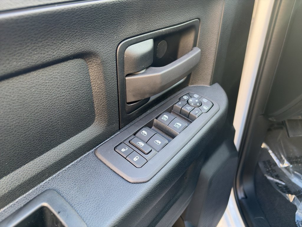 New 2026 RAM 3500 Tradesman AWD/4WD image 7
