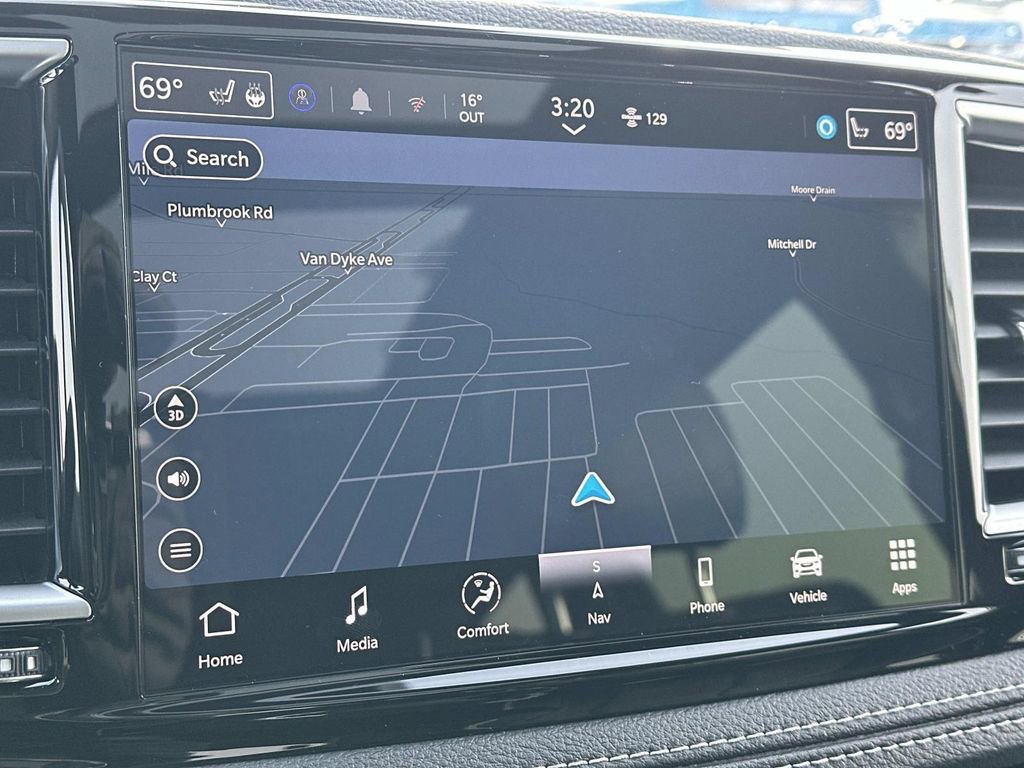 New 2026 Chrysler Pacifica Limited w/ S Appearance Package image 16