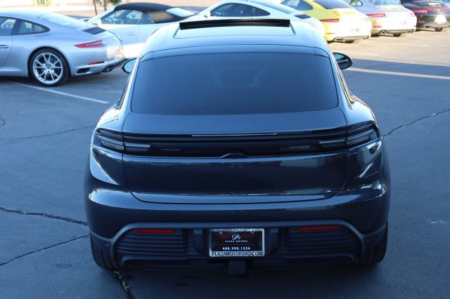 Used 2025 Porsche Macan 4 Electric AWD/4WD image 15
