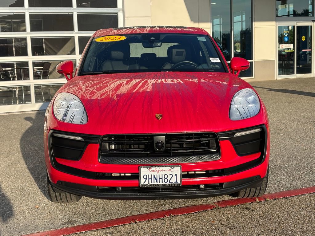Used 2023 Porsche Macan image 2