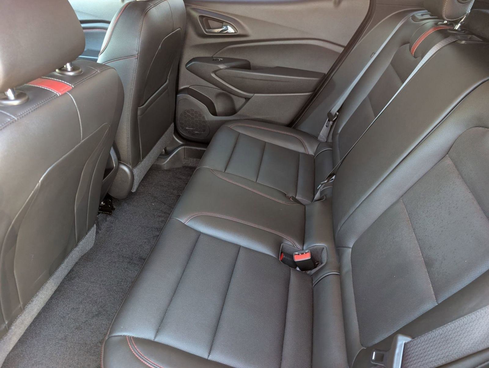 Used 2024 Chevrolet Trax RS w/ Sunroof Package image 26