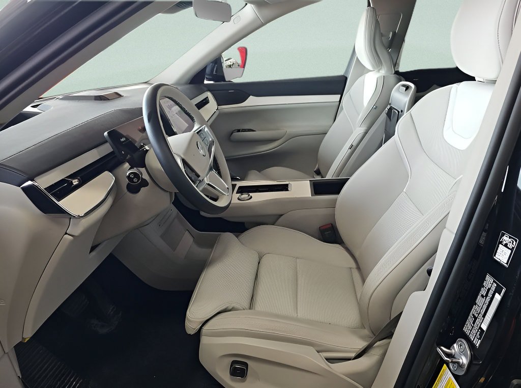 Used 2025 Volvo EX90 Ultra AWD/4WD image 8