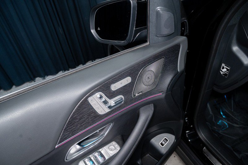 Certified 2025 Mercedes-Benz GLS 450 4MATIC image 12