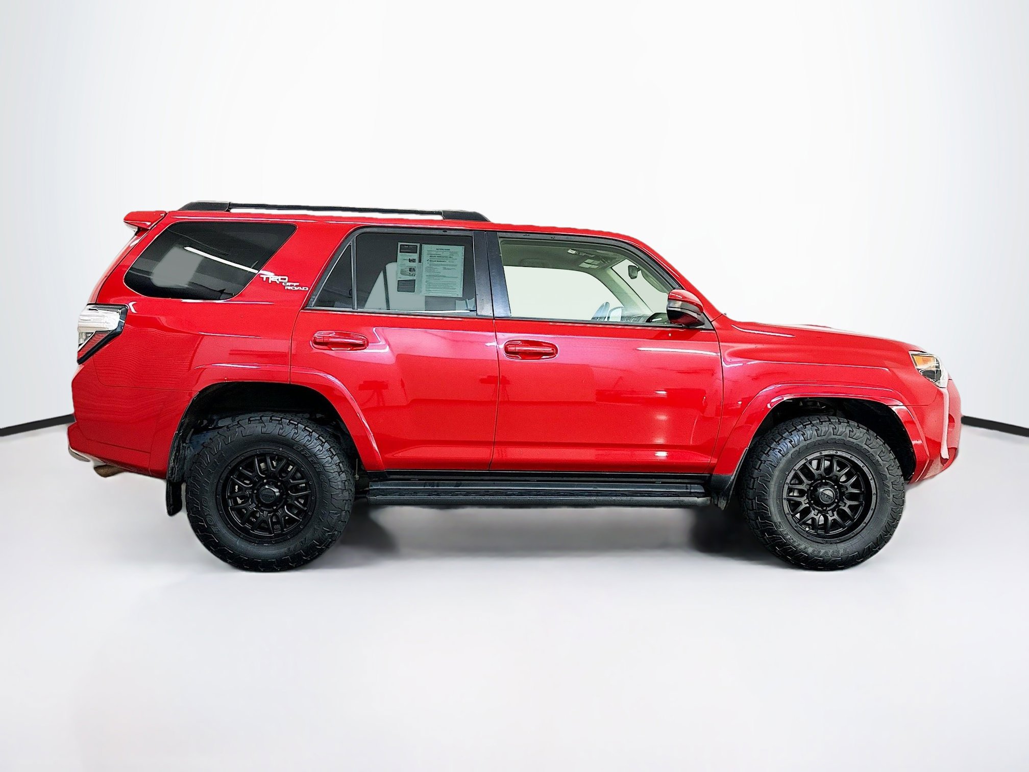 Used 2020 Toyota 4Runner TRD Off-Road image 10