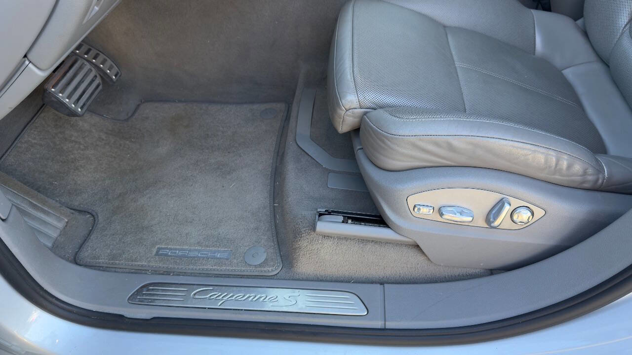 Used 2011 Porsche Cayenne S image 26