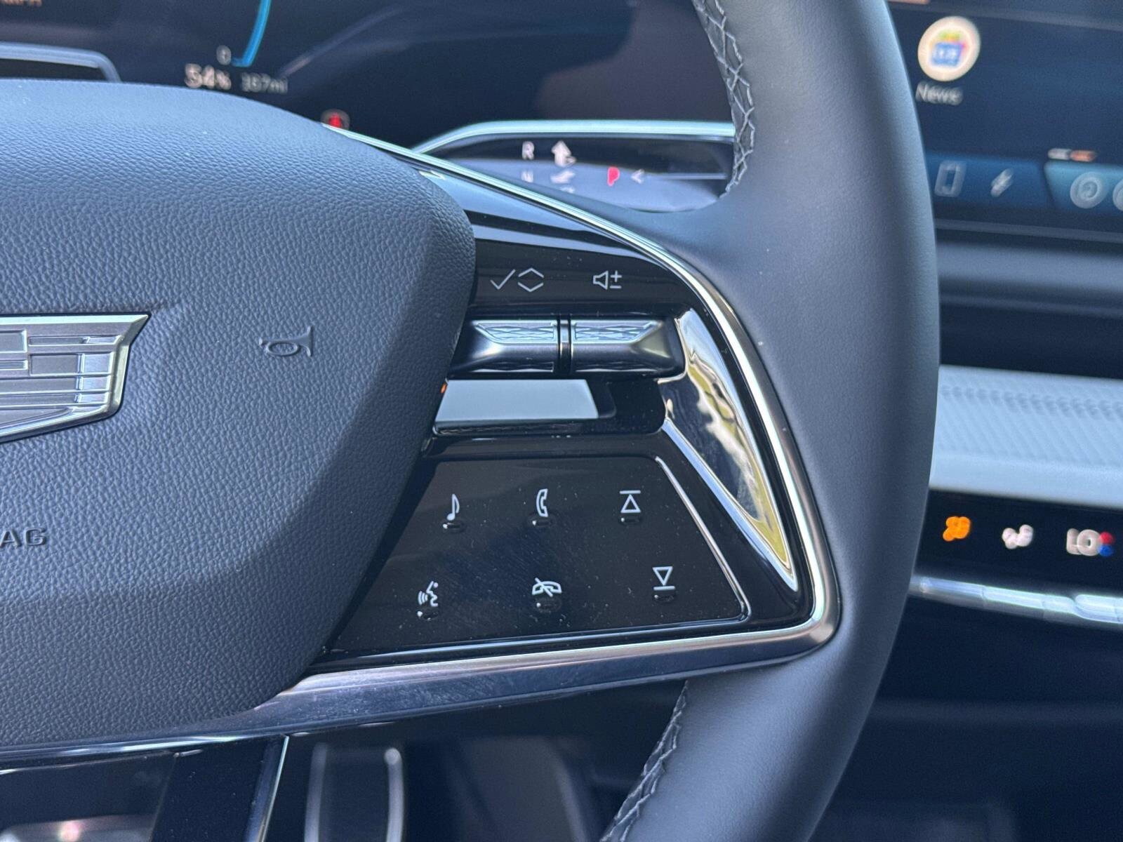 Certified 2026 Cadillac Optiq Luxury 1 image 30