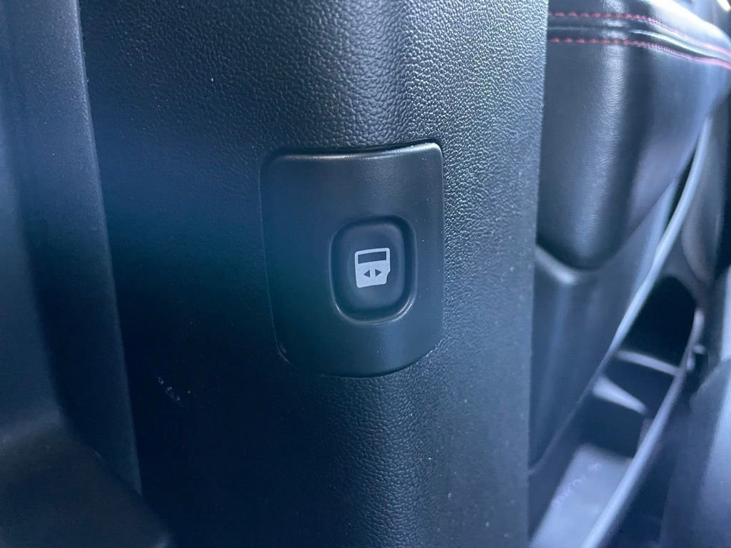 Used 2012 Dodge Grand Caravan R/T w/ Safety Sphere Group FWD image 52