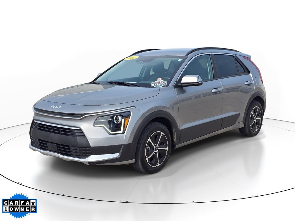 Used 2023 Kia Niro EX FWD image 2