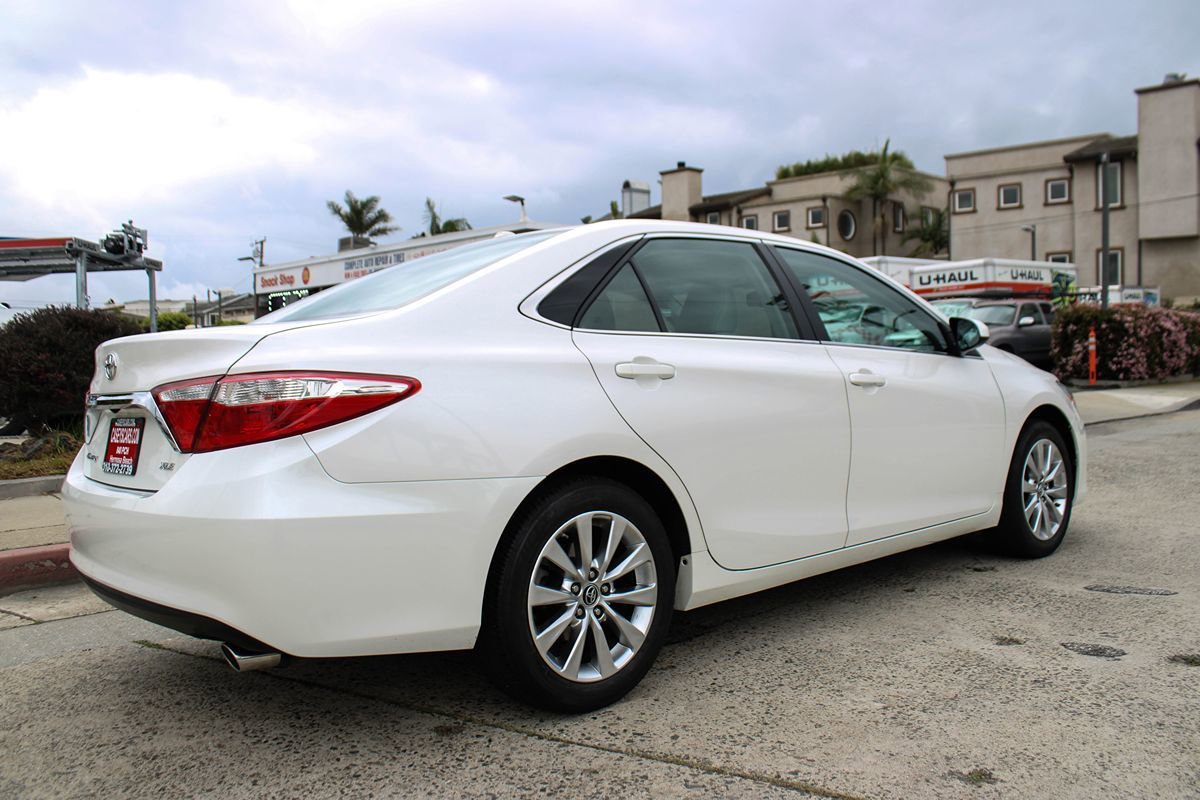 Used 2015 Toyota Camry XLE FWD image 6
