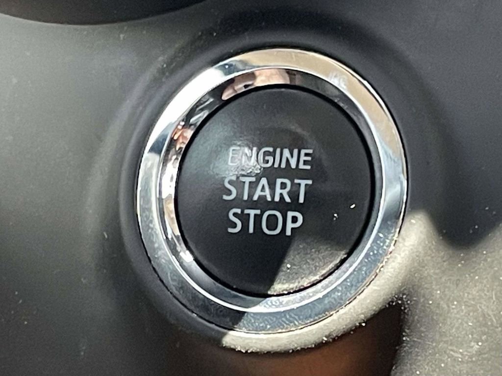 Used 2020 Toyota Sequoia Platinum AWD/4WD image 25