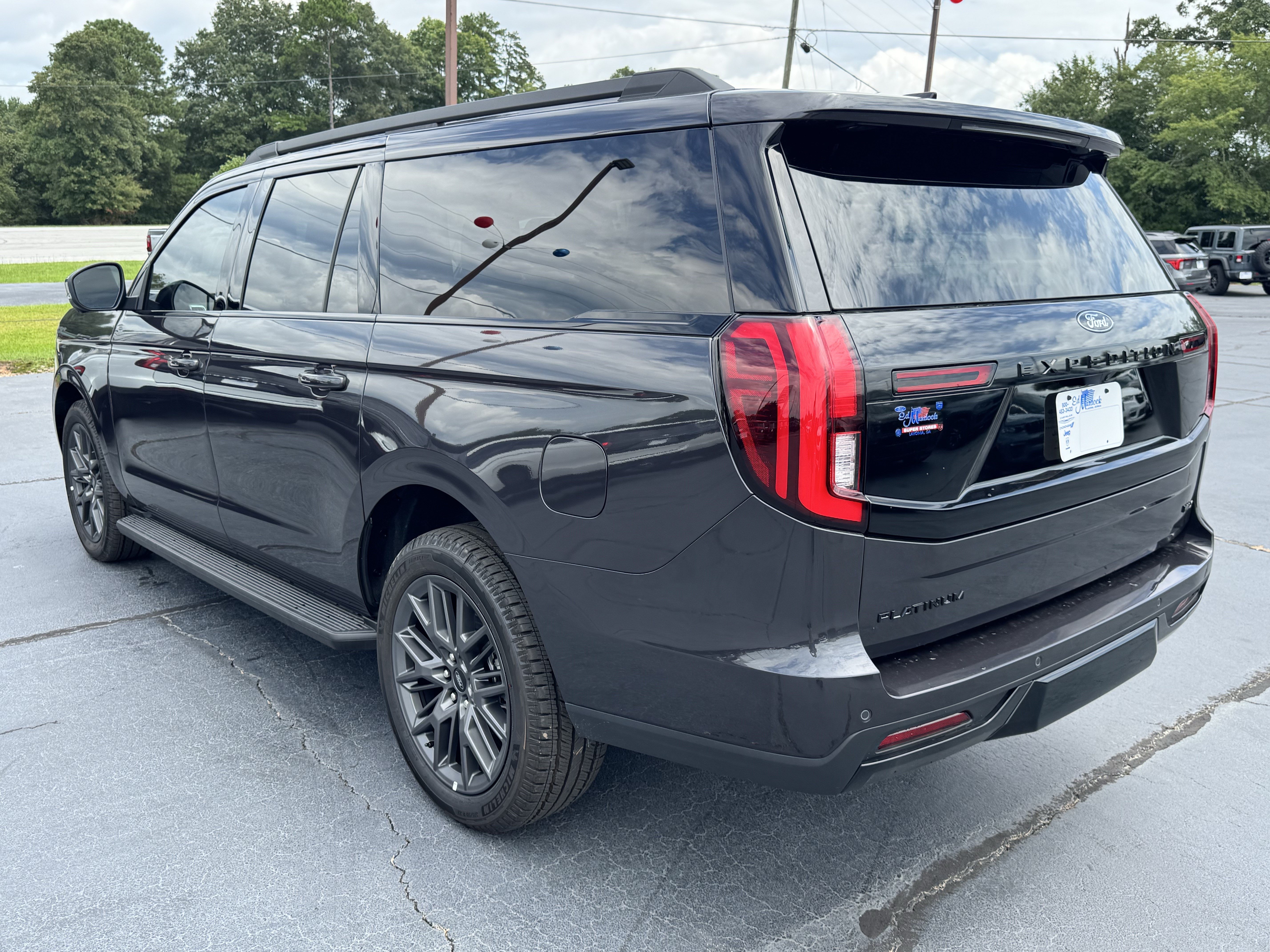 New 2026 Ford Expedition Max Platinum w/ Stealth Appearance Package AWD/4WD image 7