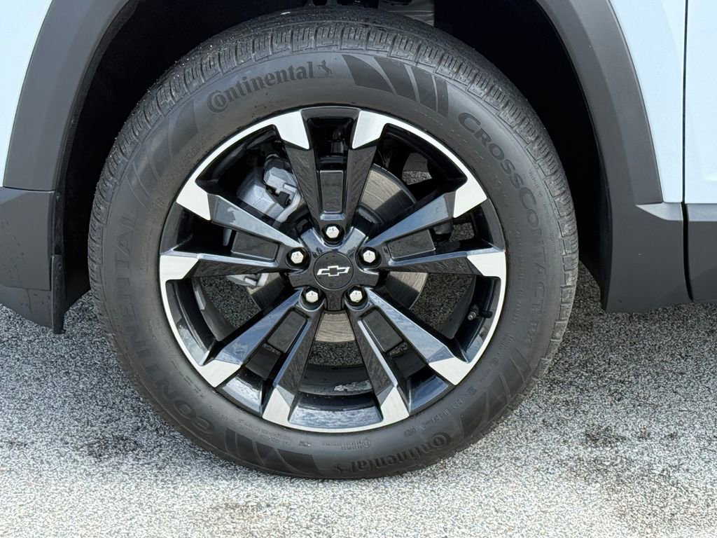 Used 2026 Chevrolet Equinox RS w/ Convenience Package III FWD image 15