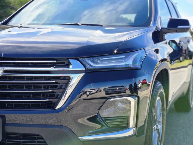 Used 2023 Chevrolet Traverse LT image 9