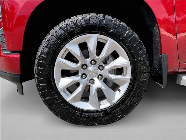 Used 2020 Chevrolet Silverado 1500 Custom w/ Custom Value Package image 10
