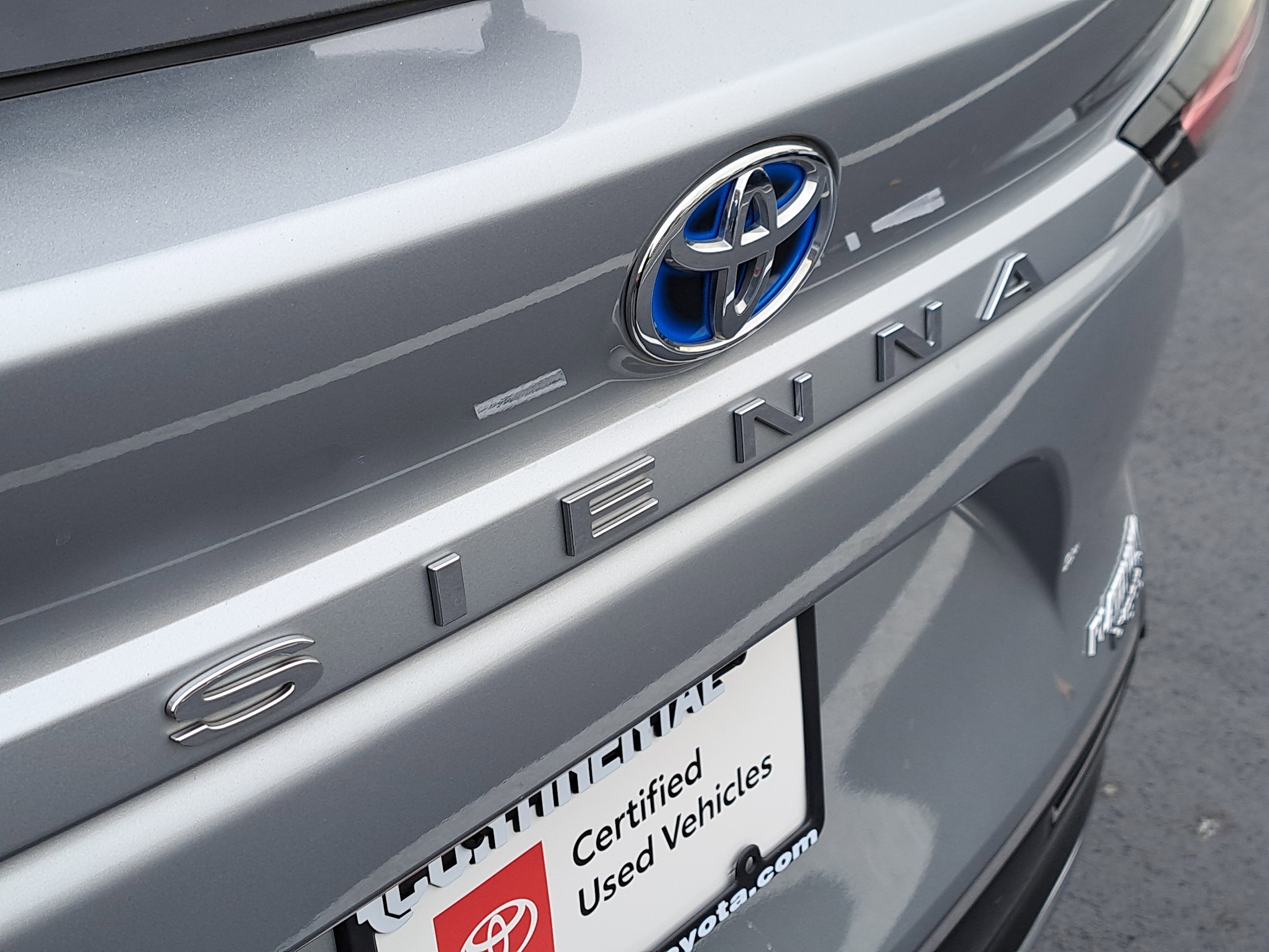 Certified 2021 Toyota Sienna Platinum image 7