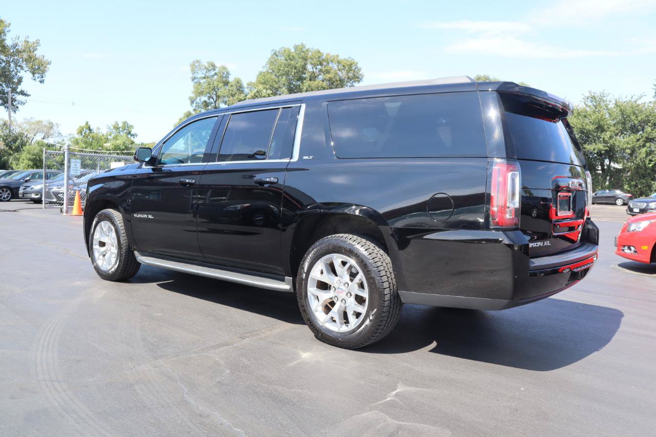 Used 2016 GMC Yukon XL SLT w/ Open Road Package AWD/4WD image 3