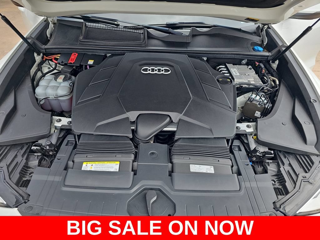 Used 2019 Audi Q8 Premium Plus w/ Premium Plus AWD/4WD image 33